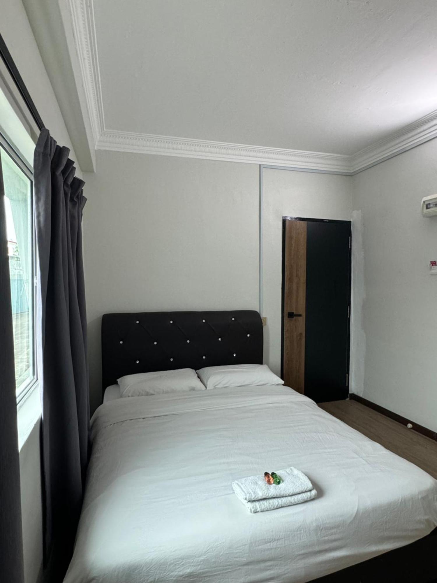 69 Hotel Malacca 外观 照片
